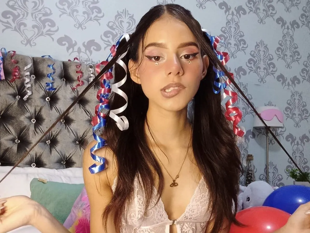 Live sex webcam photo for AprilYazuru #3901265