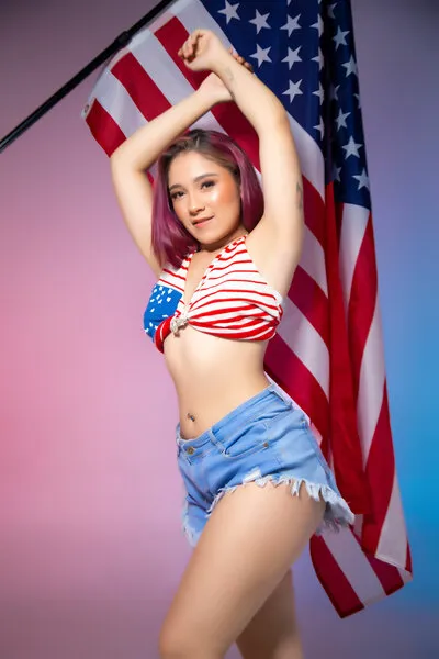 Live sex webcam photo for LiaPercy #6203162