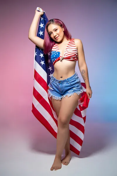 Live sex webcam photo for LiaPercy #6203164