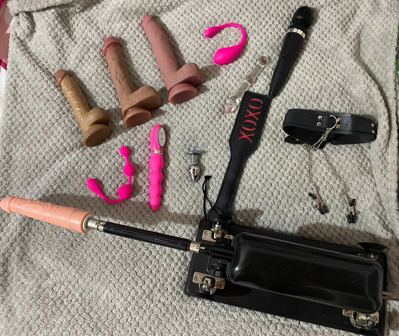 Live sex webcam photo for emmaelliss #7385689