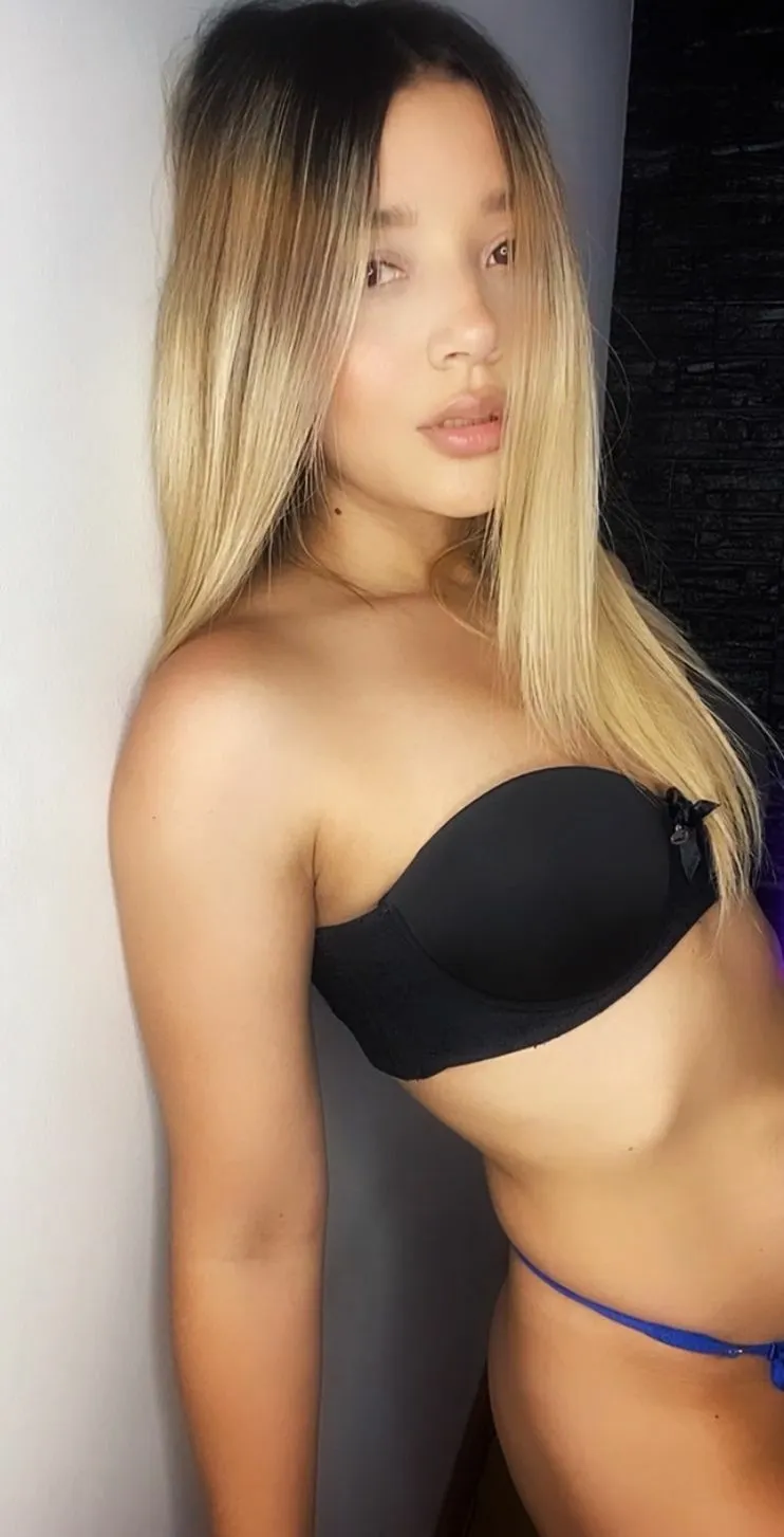 Live sex webcam photo for shofiavega #7345110