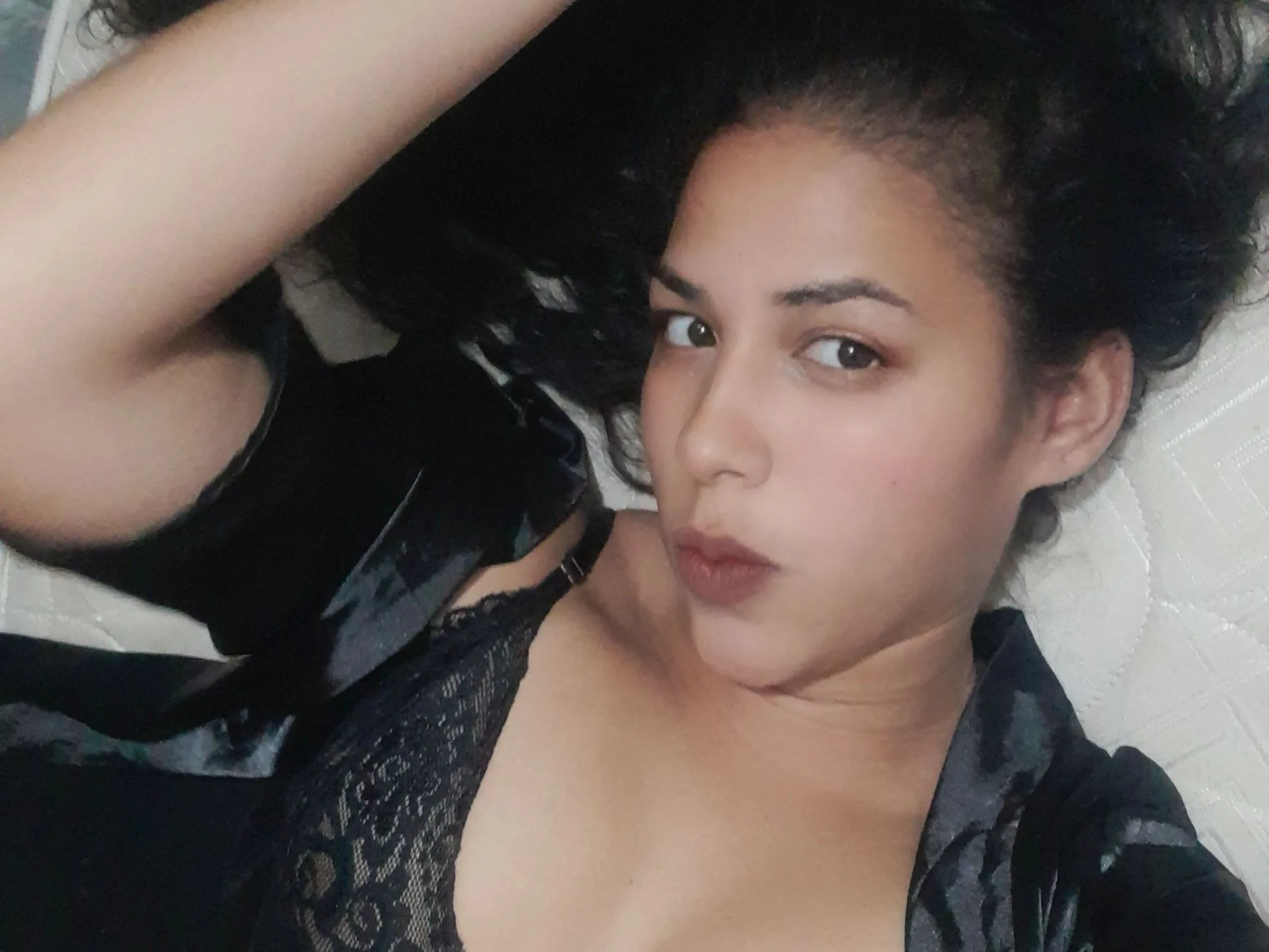 Live sex webcam photo for RoseJunes #3214501