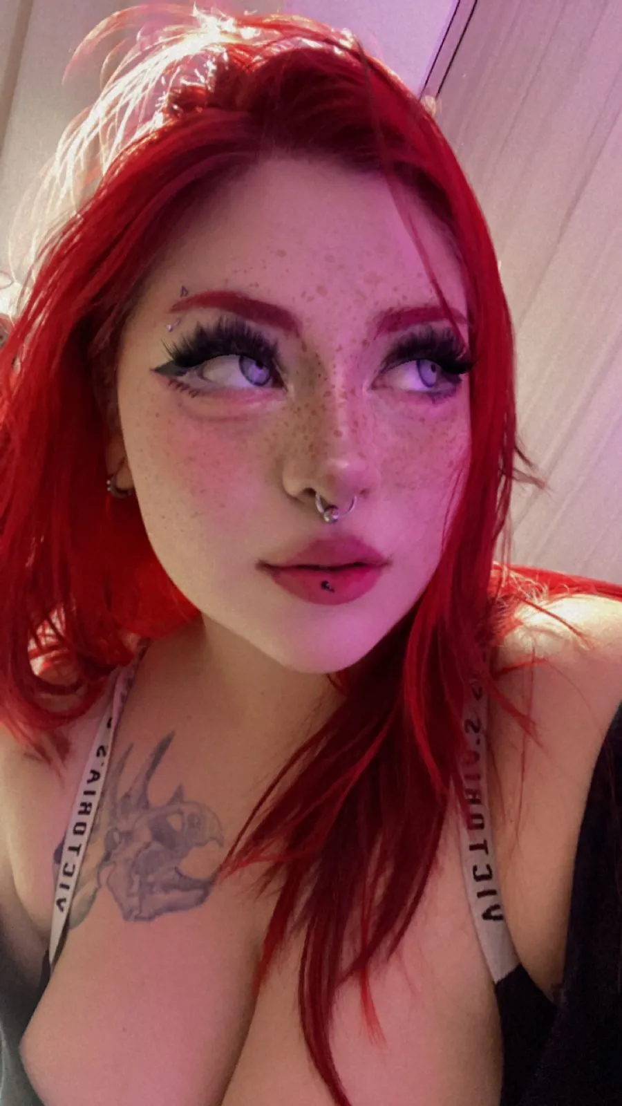 Live sex webcam photo for KhloePayton #6674602