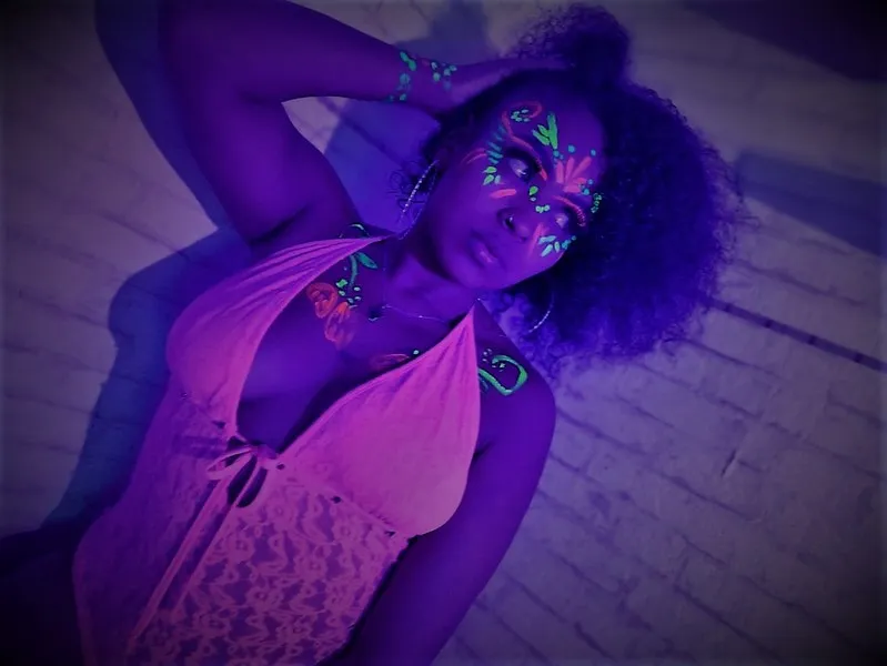 Live sex webcam photo for JulietaJacksonn #3457045