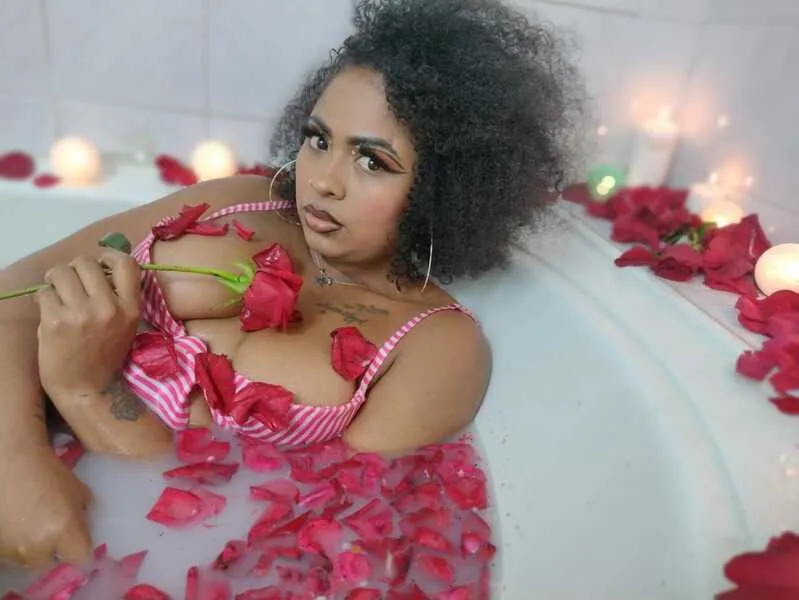 Live sex webcam photo for JulietaJacksonn #3771405