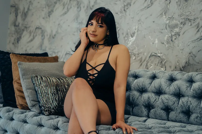Live sex webcam photo for AlondraMeyer #2968997