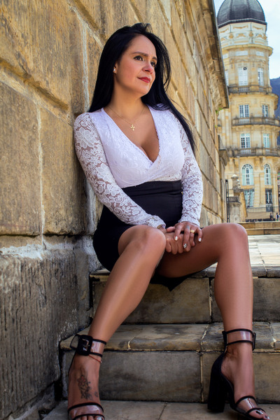 Live sex webcam photo for LailaCastillo #3992416