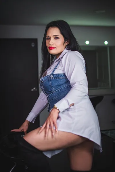 Live sex webcam photo for SamanthaGomes #3047272