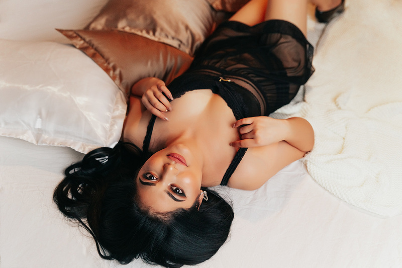 Live sex webcam photo for AbigailLin #2986762