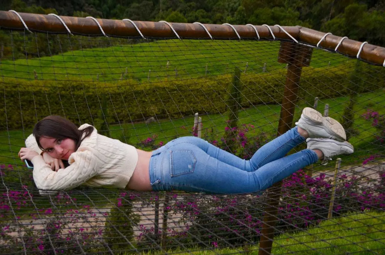 Live sex webcam photo for AmberHarper #7414301