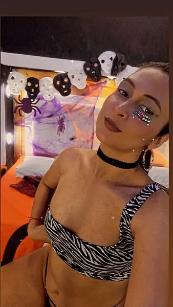 Live sex webcam photo for SOFIRUIZ69 #3615417