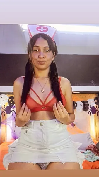 Live sex webcam photo for SOFIRUIZ69 #3616987