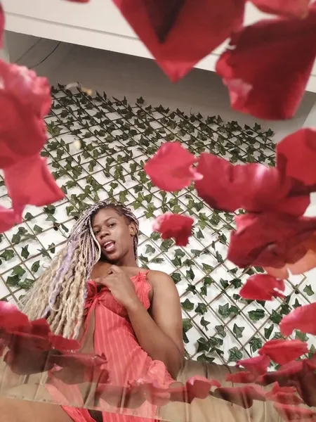 Live sex webcam photo for MANDYSSANDERS #3007481