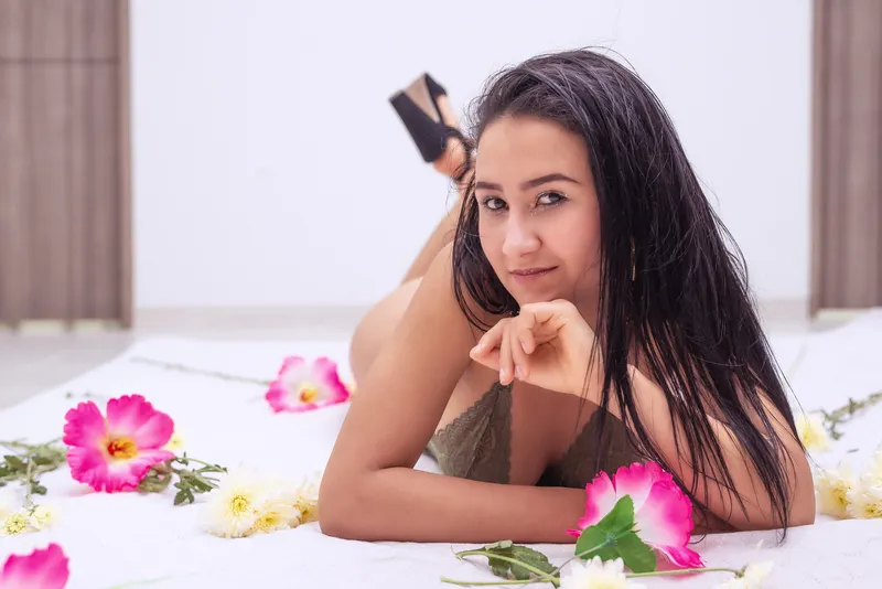Live sex webcam photo for LaylaStars #3204782