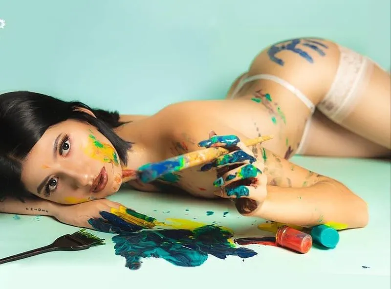 Live sex webcam photo for kendallroux #3056314