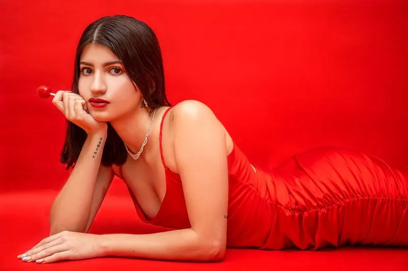 Live sex webcam photo for kendallroux #3056295