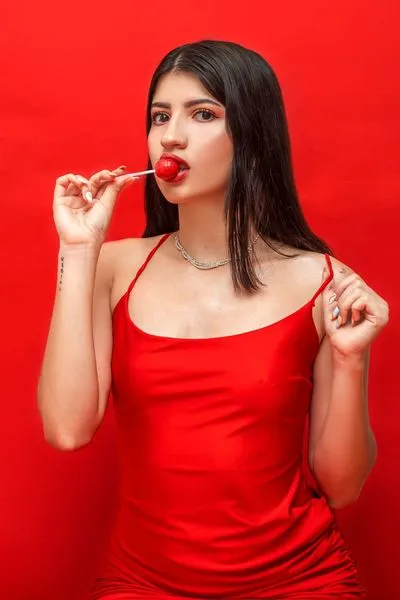 Live sex webcam photo for kendallroux #3056291