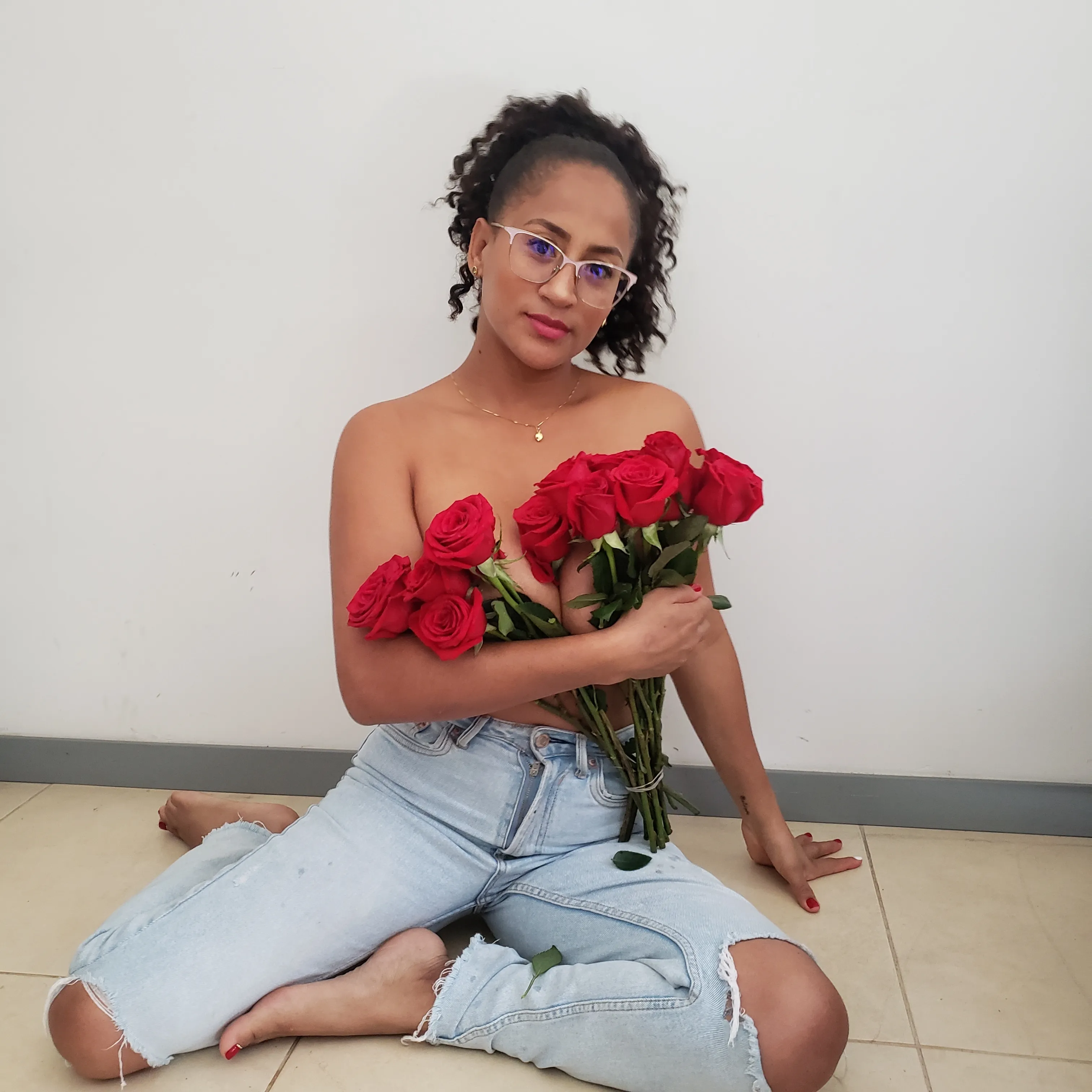 Live sex webcam photo for EmmaFerrari #6125955