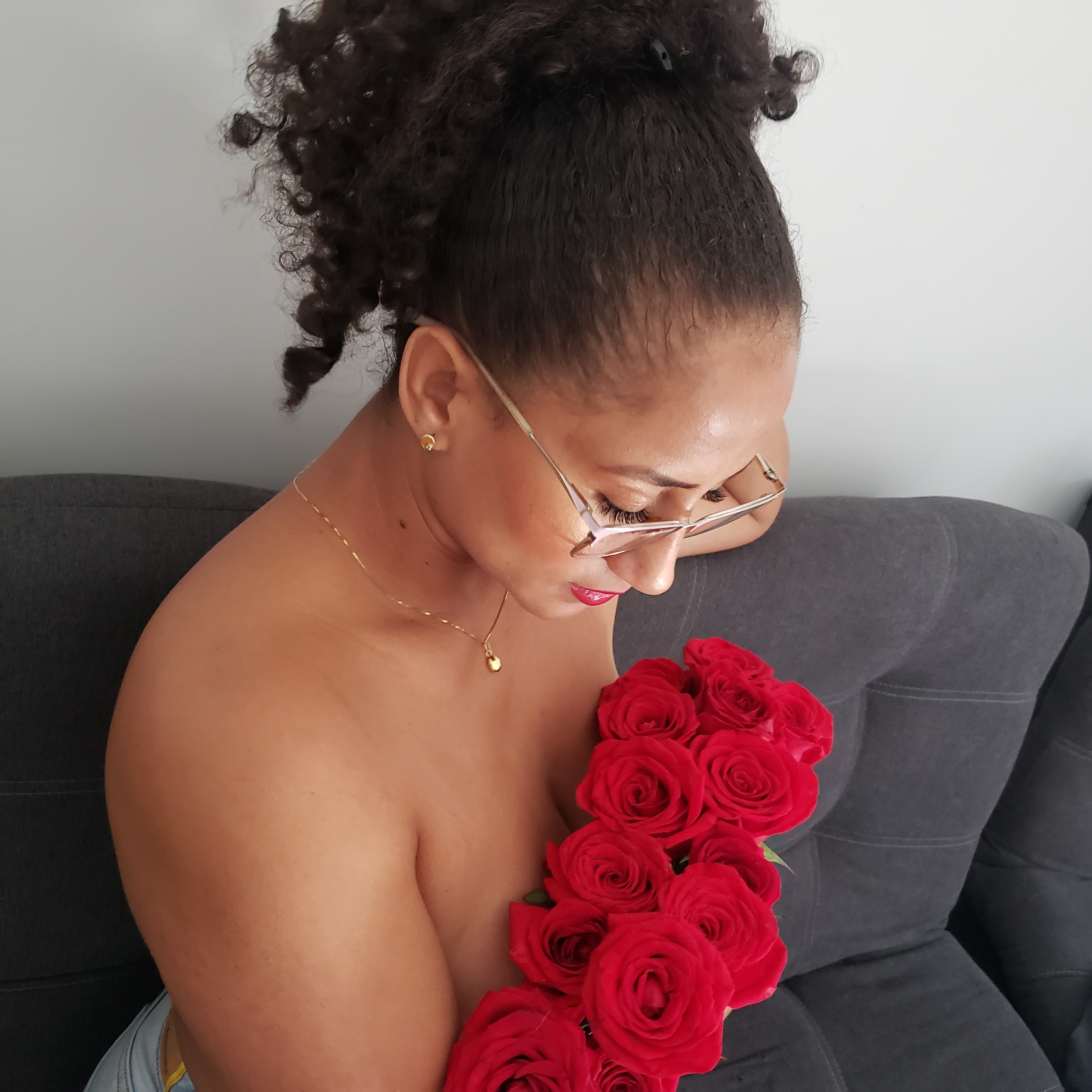 Live sex webcam photo for EmmaFerrari #5907192