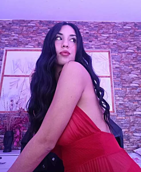 Live sex webcam photo for EmilyLoaiza #3142217