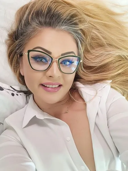 Live sex webcam photo for YourSarahX #3567389