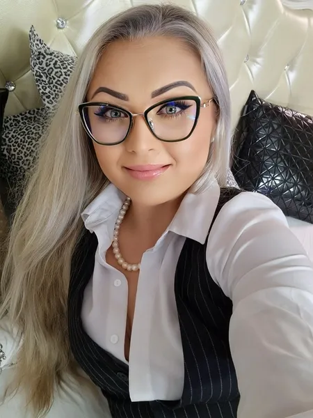 Live sex webcam photo for YourSarahX #3781690