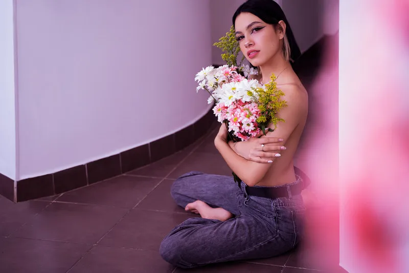 Live sex webcam photo for SofyBenson #3311277