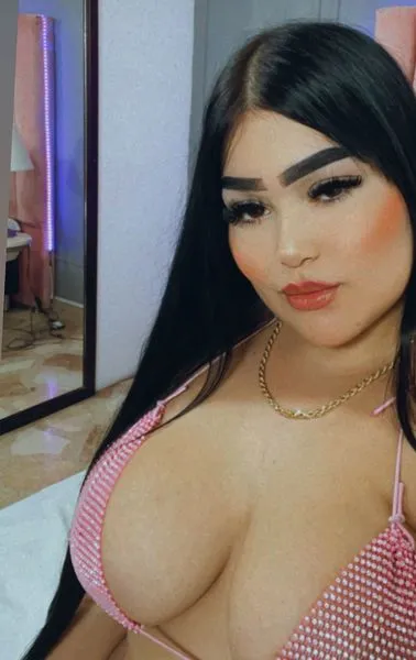 Live sex webcam photo for MeghanCooper018 #3594221