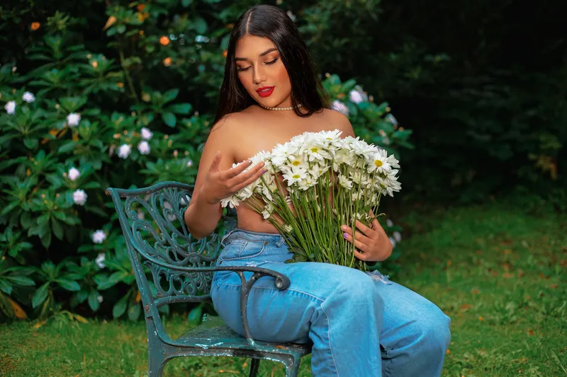 Live sex webcam photo for MikaelaStone #3348296