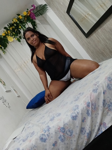 Live sex webcam photo for Annyrun69 #3226365