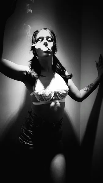 Live sex webcam photo for LyraPhoenix #3001761