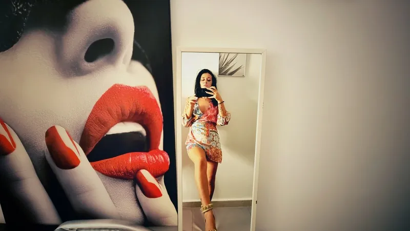 Live sex webcam photo for LyraPhoenix #3405811