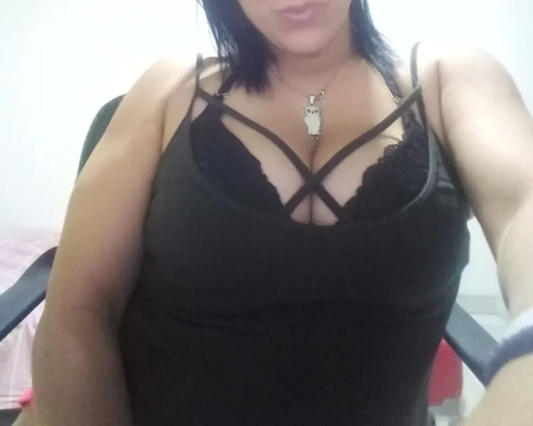 Live sex webcam photo for ValeerySexxx #3041765