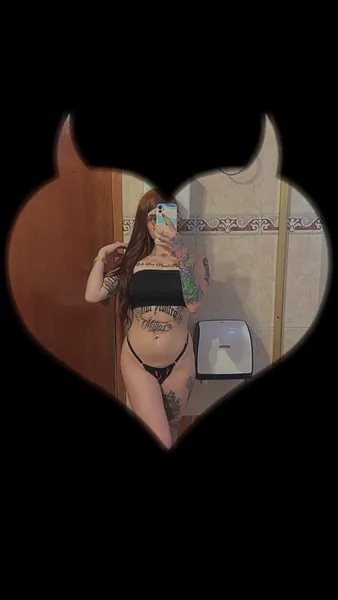 Live sex webcam photo for VioletDupont #3502112