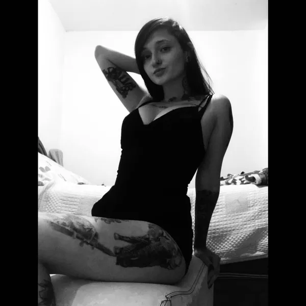 Live sex webcam photo for VioletDupont #3502116