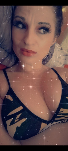 Live sex webcam photo for ROMANCIIAROSE #3132542