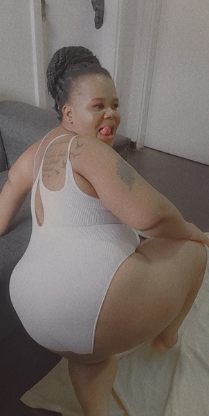 Live sex webcam photo for Nikkyybe #3039041