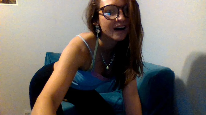 Live sex webcam photo for Kelsbunny21 #3094558