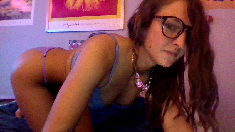 Live sex webcam photo for Kelsbunny21 #3070043