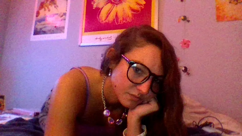 Live sex webcam photo for Kelsbunny21 #3070067