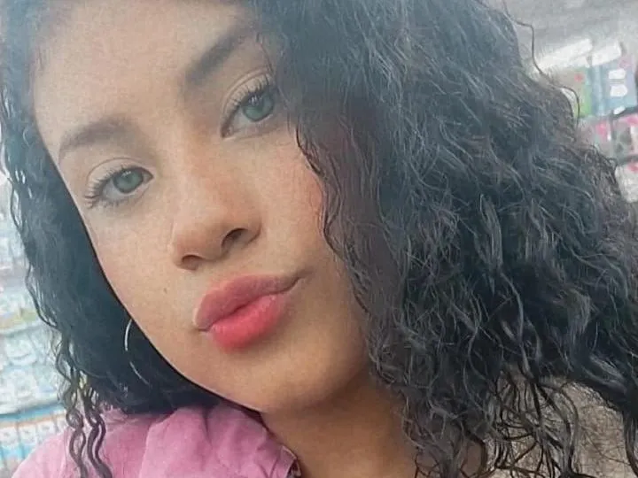 Live sex webcam photo for sharoncruzz #3025634