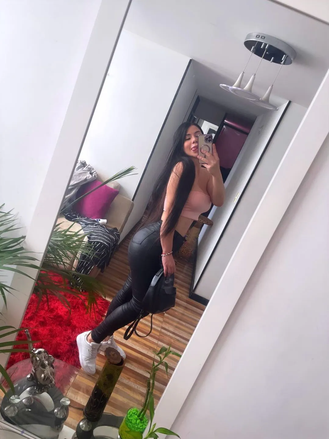 Live sex webcam photo for Danilicious69 #7784610