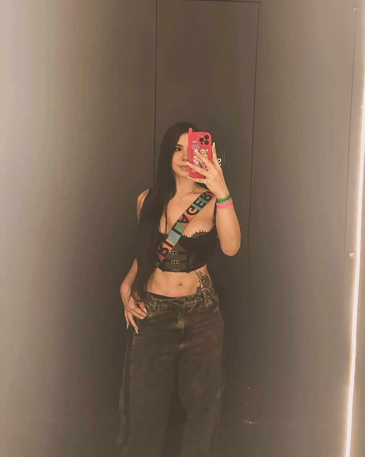 Live sex webcam photo for Danilicious69 #7784640