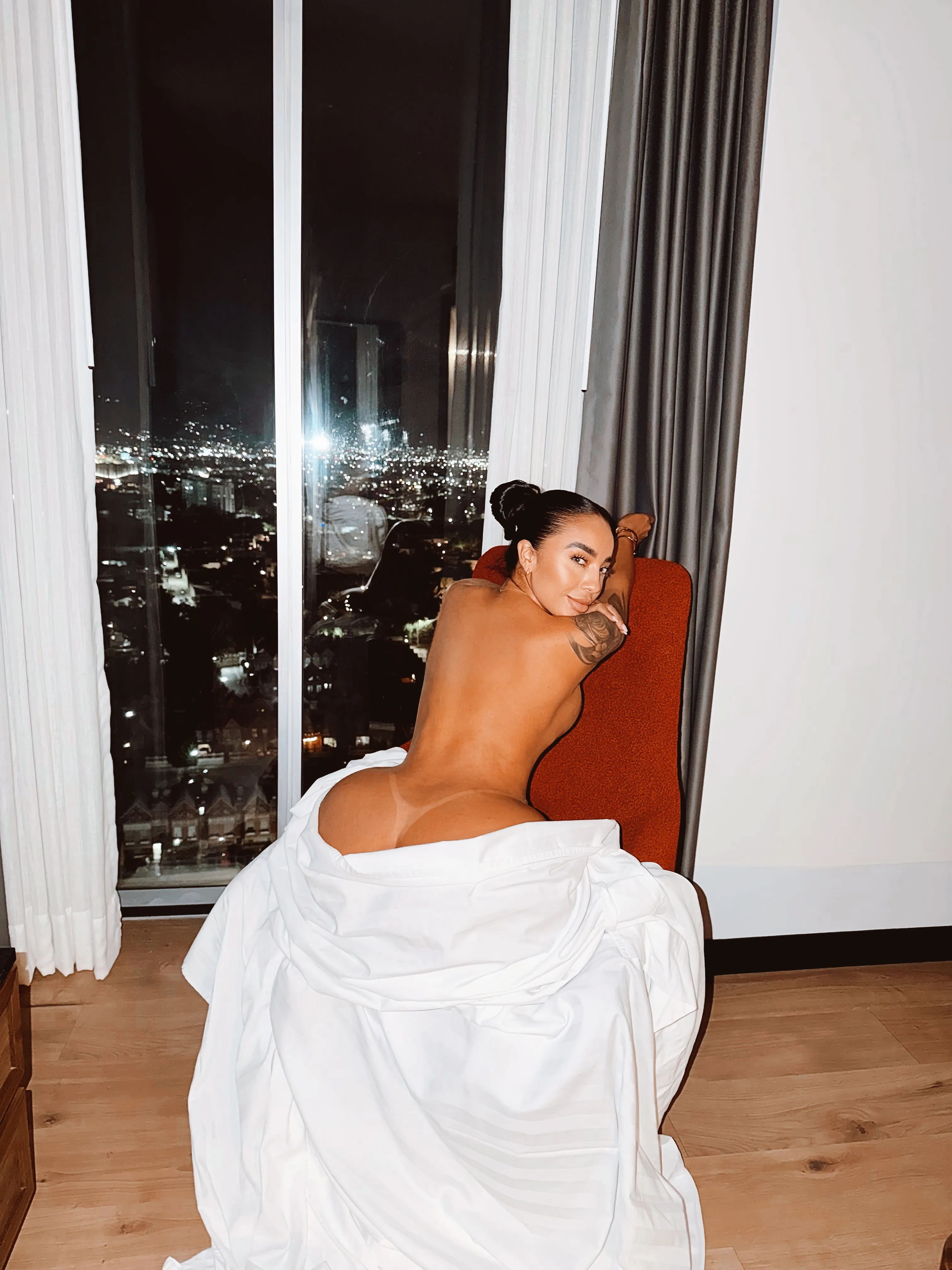 Live sex webcam photo for ElsaRush #8406038