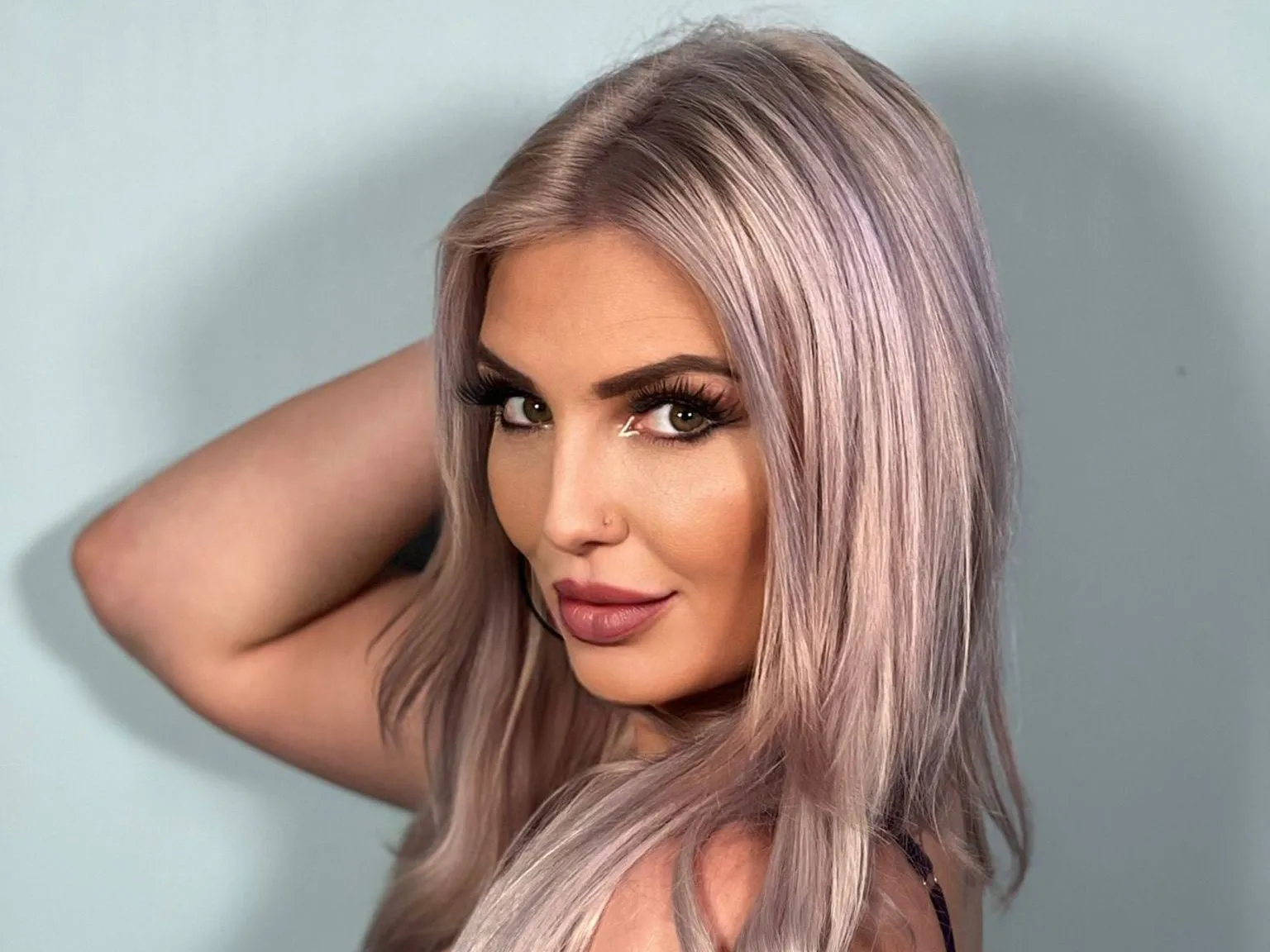 Live sex webcam photo for RoxeeCoutureBabestation #3922294