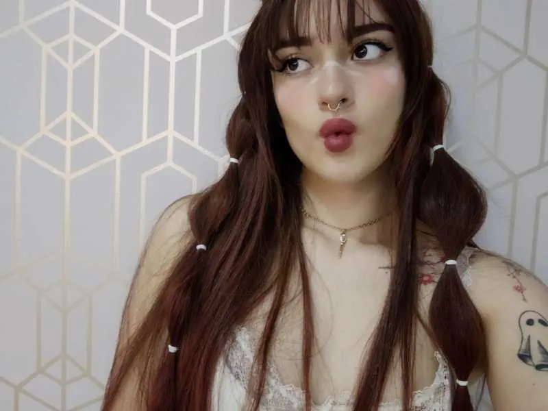 Live sex webcam photo for KikaBrown #3225188