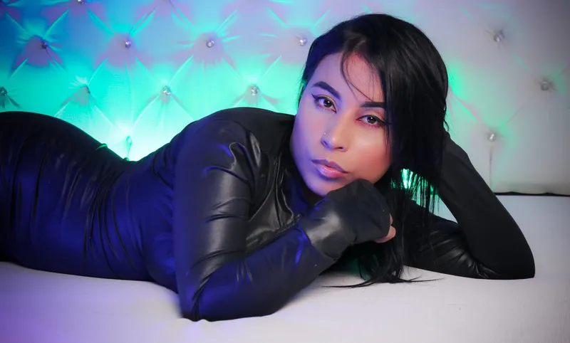 Live sex webcam photo for SophiiaaClark #3488229