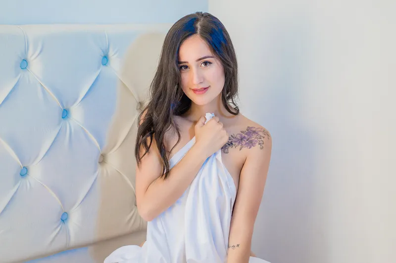 Live sex webcam photo for NinaBryonn #3067909