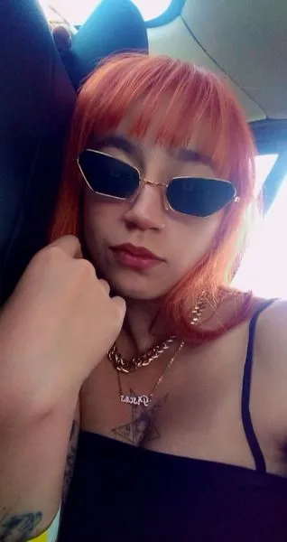 Live sex webcam photo for redvixxen #3107778