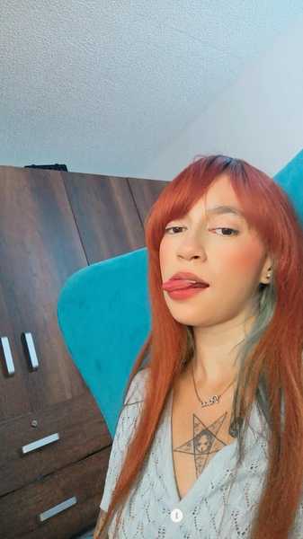 Live sex webcam photo for redvixxen #3107795